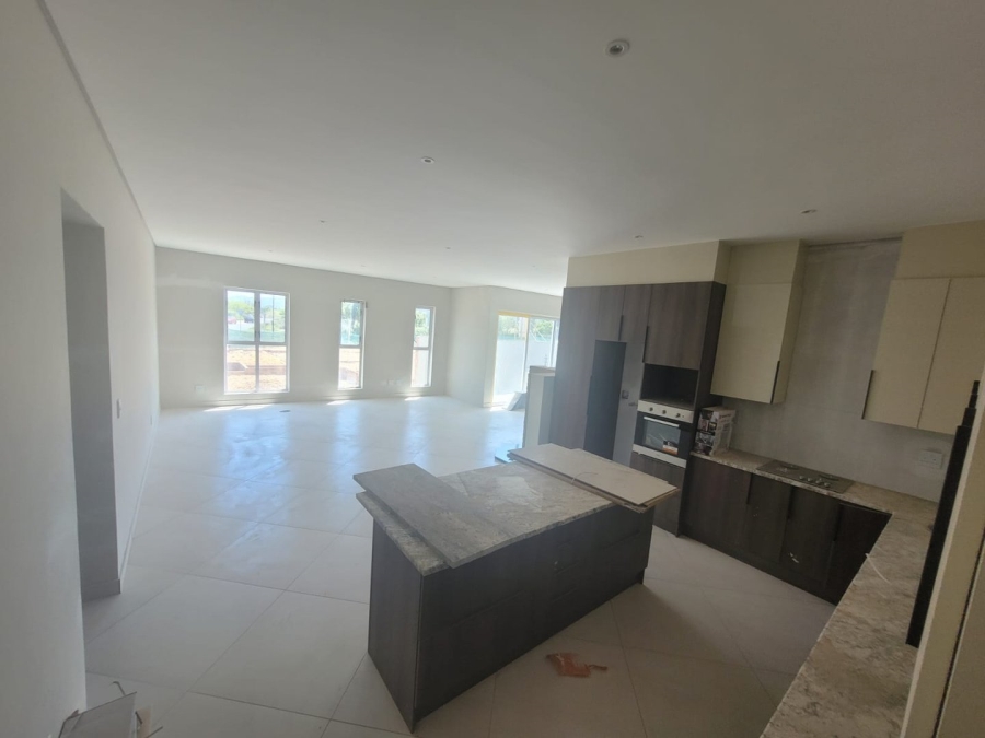 3 Bedroom Property for Sale in Somerset Lakes Western Cape